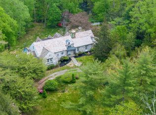 905 Rock Rimmon Rd, Stamford, CT 06903