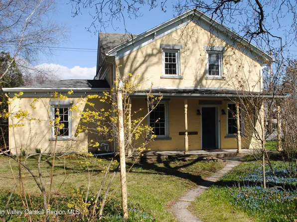 222 Broadway, Port Ewen, NY 12466