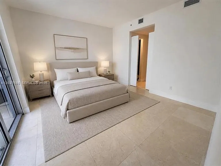 1300 Brickell Bay Dr #CU-1904 — Photo 11