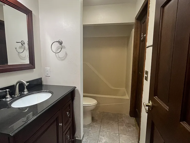914 Maces Grove Rd — Photo 8