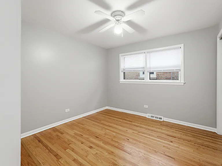 5906 Capulina Ave — Photo 11