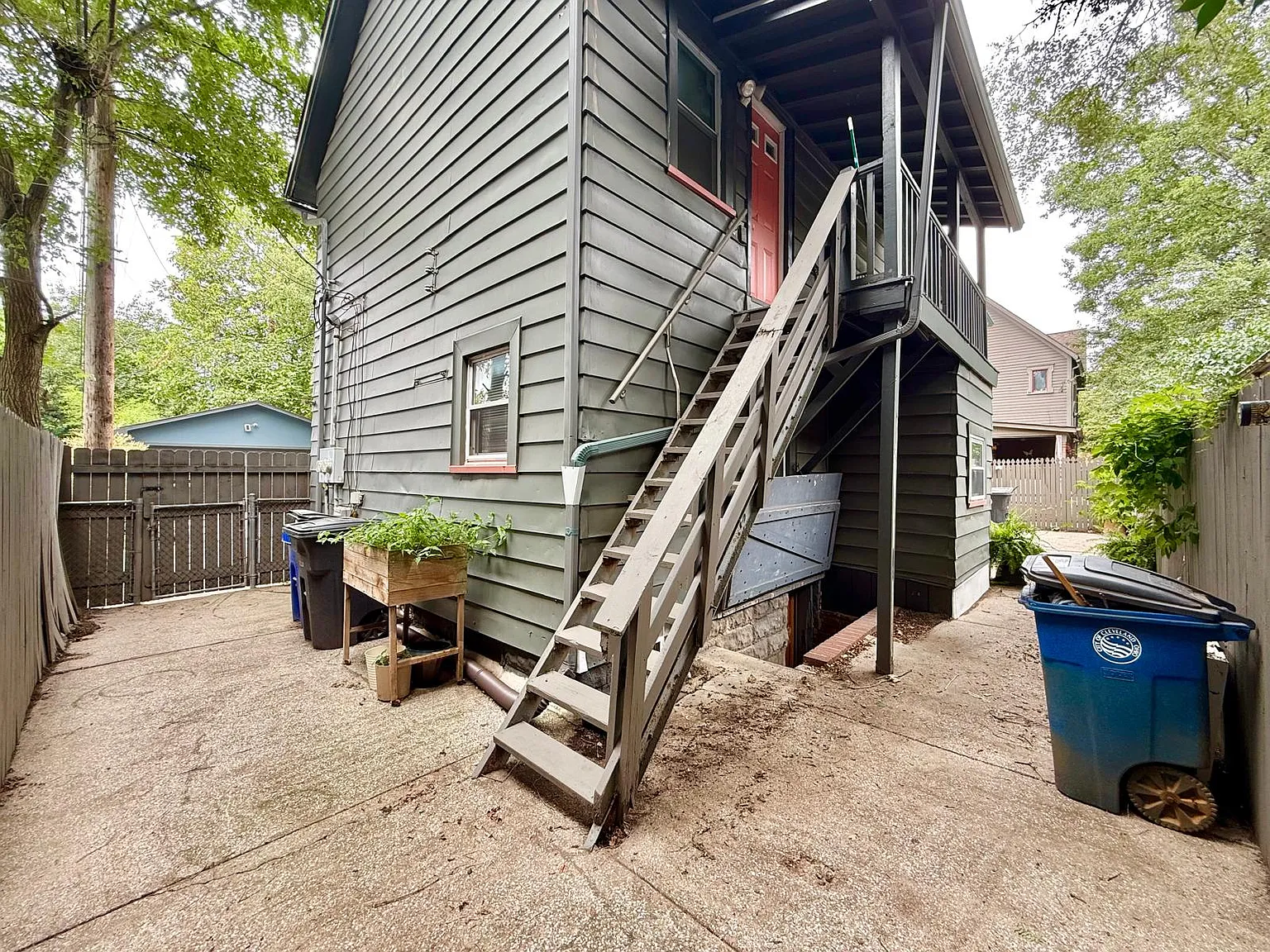 1 bed, 838 sqft, $1,415 — Photo 3