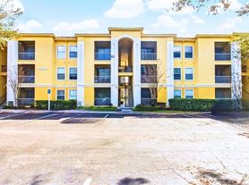 1275 Lake Shadow Cir