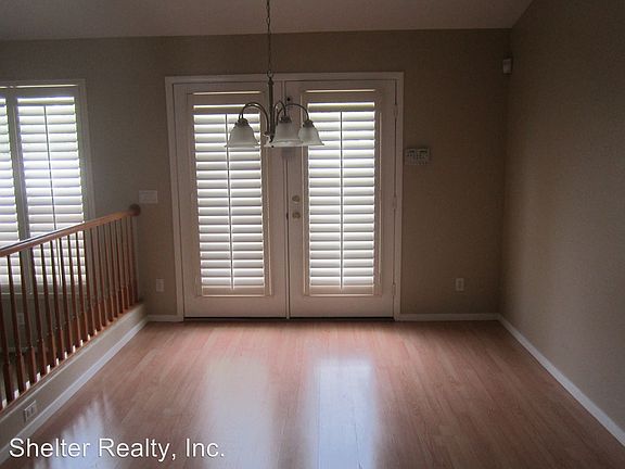 3rd image of 1564 Ivygate Ave
