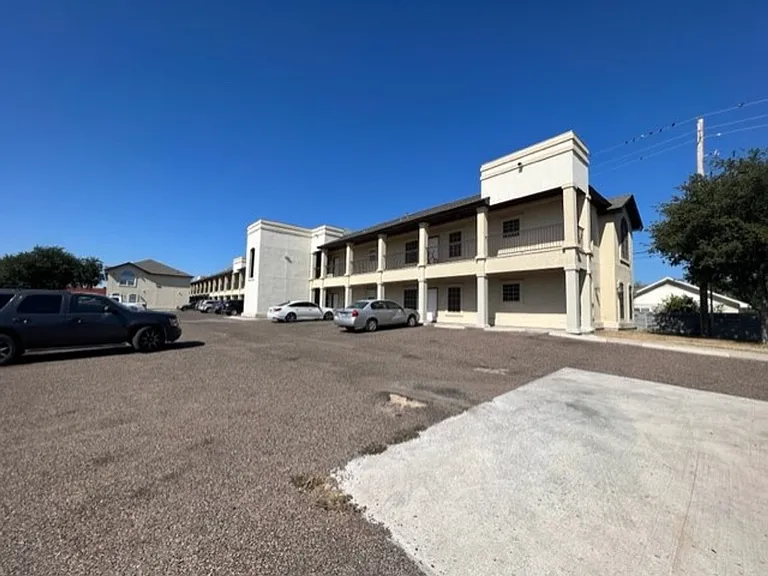 710 Alta Vista Dr — Photo 1