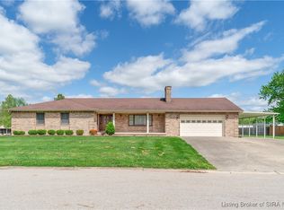 85 Northfield Dr, Scottsburg, IN 47170