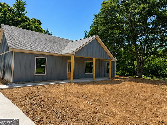 3rd image of 563 High Rd