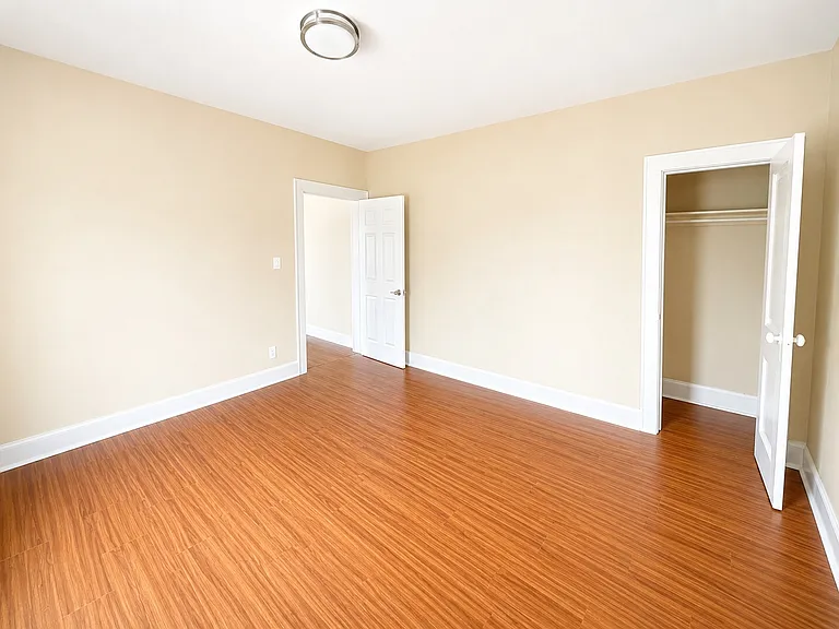 137 Hammond Ave #4 — Photo 36