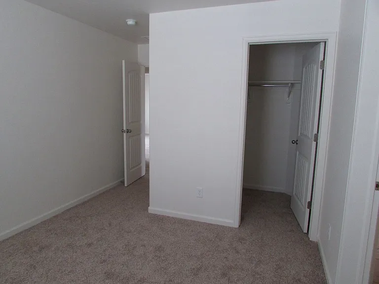 2456 Hannah Ln — Photo 11