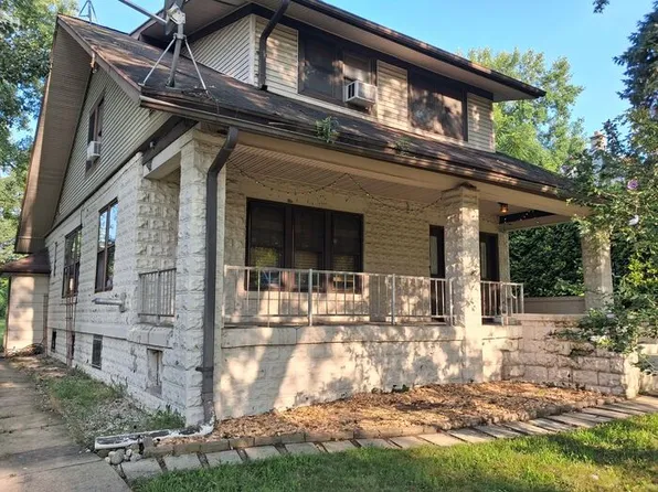 305 S Cleveland Ave, Galien, MI 49113