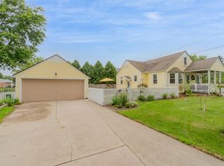 1114 Borton Ave, Essexville, MI 48732