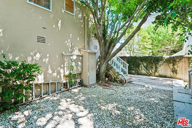 9965 1/2 Durant Dr — Photo 13