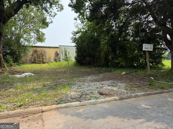 218 W Central Ave, Griffin, GA 30223