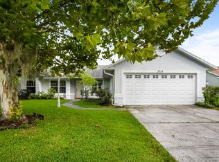 3715 Running Water Dr, Orlando, FL 32829