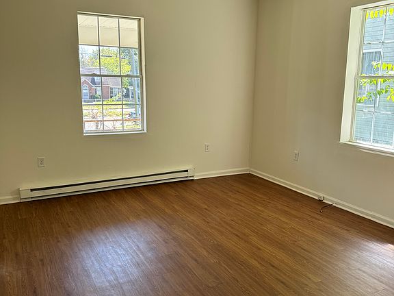 4th image of 2223 Ferndale Ave