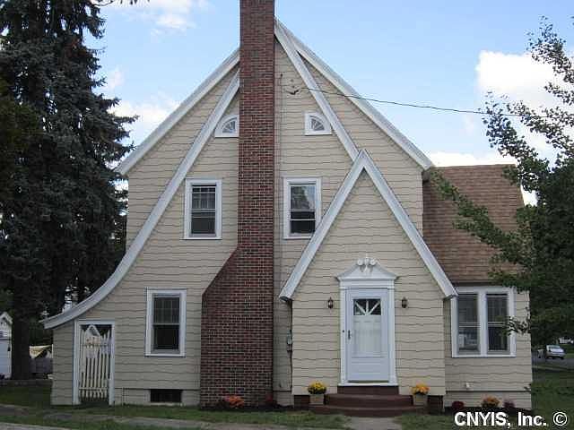 1st image of 518 Wolcott Ave