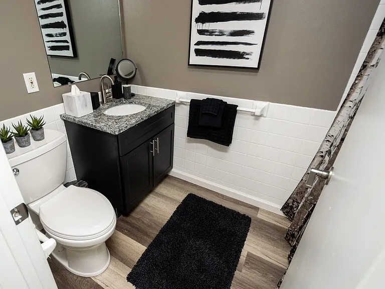 The Birchway Apartments — Photo 17