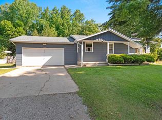 3420 School Ln, Green Bay, WI 54313