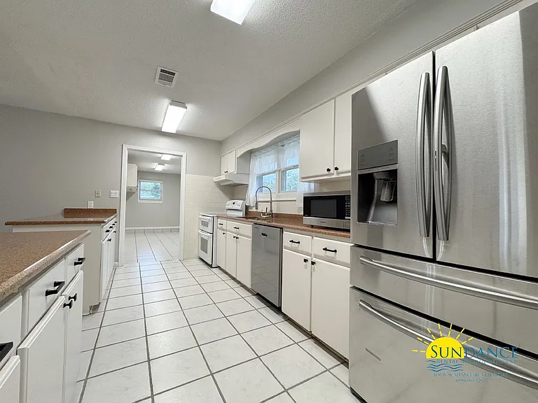 1501 Royal Palm Dr — Photo 8
