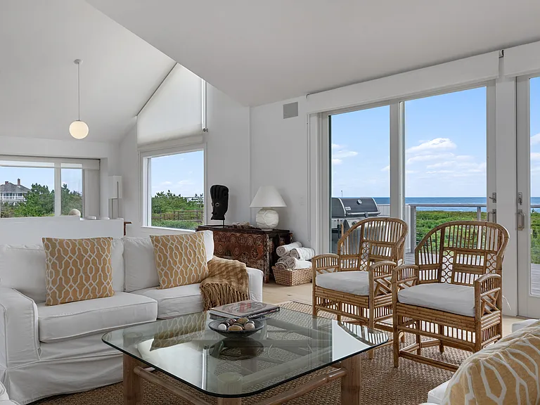 114 Dune Rd — Photo 12