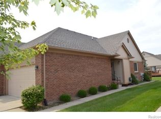 16793 Country Ridge Ln, Macomb, MI 48044