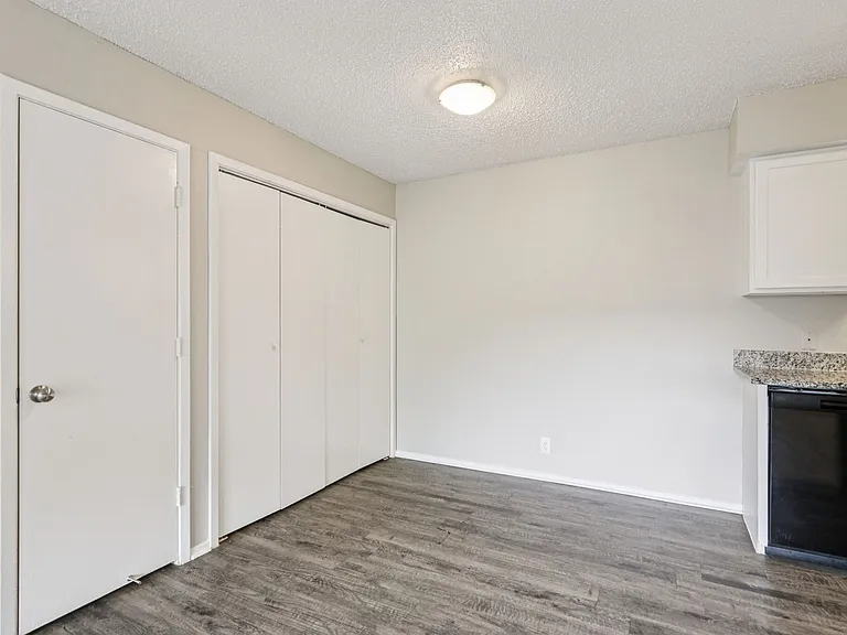 A1 - 1BD, 1BA - 707SF - Dining Room