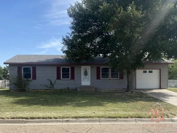 2702 N 8th St, Garden City, KS 67846