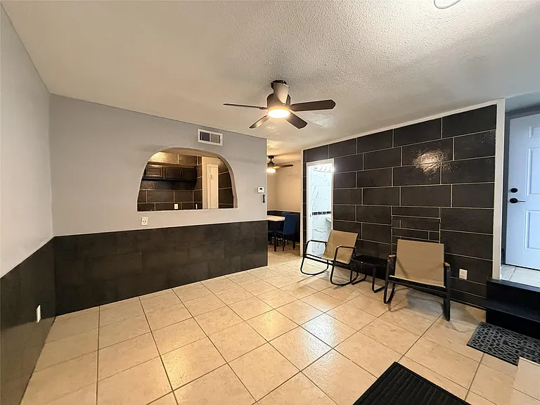 9550 Deering Dr #509 — Photo 2