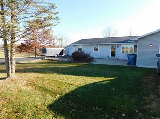 2770 N 825th Rd E, Churubusco, IN 46723