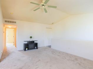 30767 Hidden Pines Ln W #5, Roseville, MI