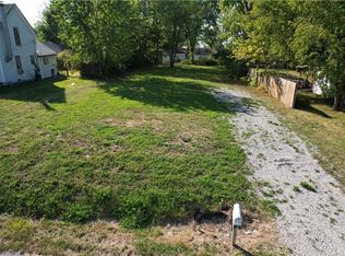 304 Pine St, Lathrop, MO 64465