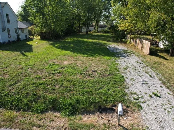 304 Pine St, Lathrop, MO 64465