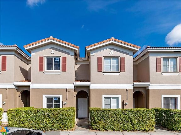 2nd image of 4509 Woodland Cir