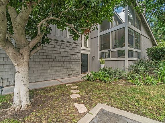 3rd image of 119 S Stonebrook Dr #64