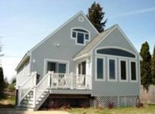 341 Winchester Dr, South Kingstown, RI 02879