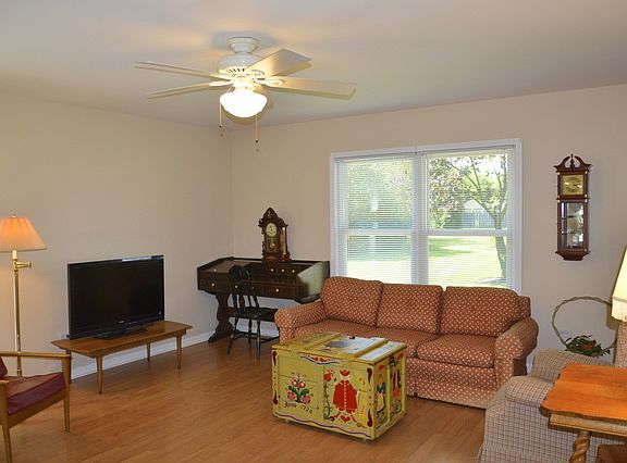 3rd image of 1057 Brunswick Hbr