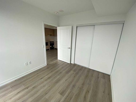 5th image of 395 Bloor St E #4109