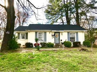 735 Pondella Dr, Charlotte, NC 28213