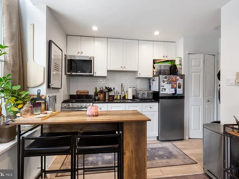 2137 Spruce St #1 — Photo 4