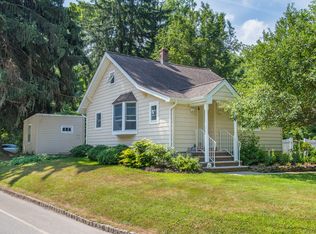 2 Gristmill Rd, Randolph, NJ 07869