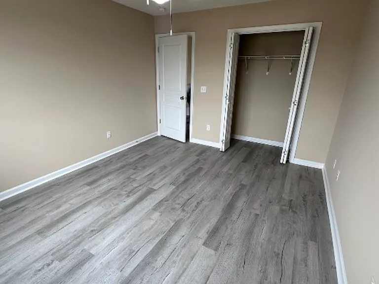 222 Claremont Ave — Photo 16