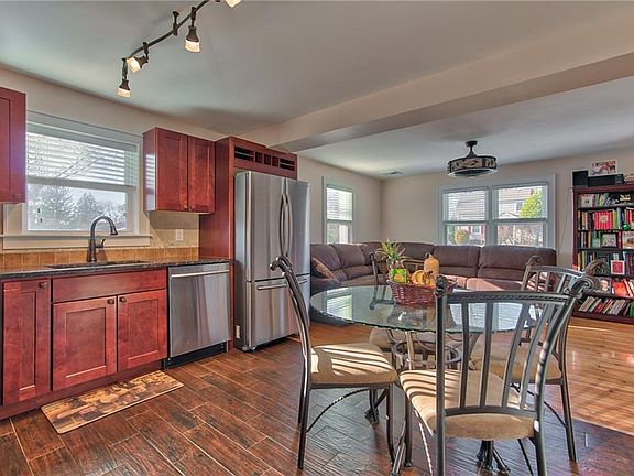 3rd image of 30 Amory Ave