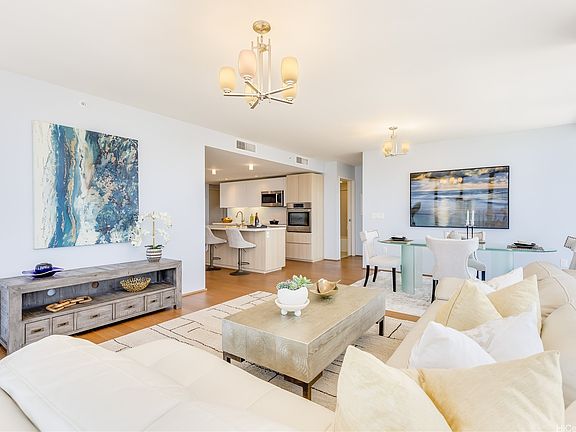 5th image of 888 Kapiolani Blvd #3805