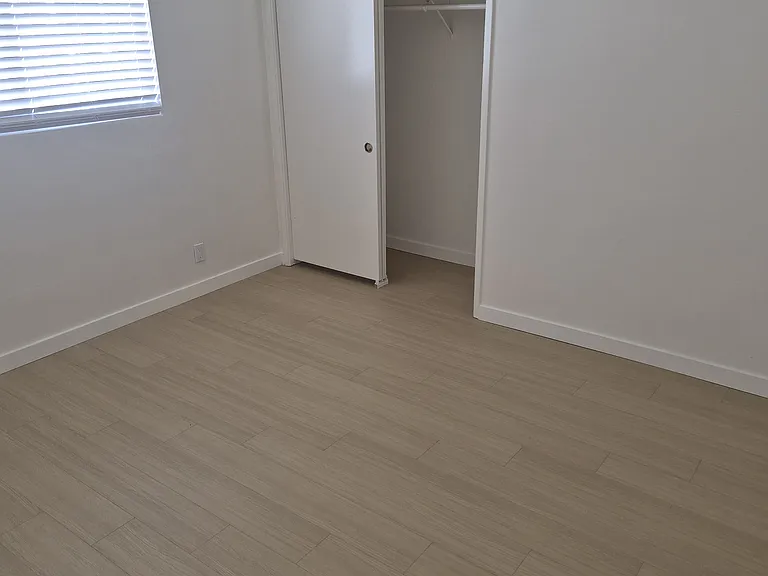 533 N T St #B — Photo 6