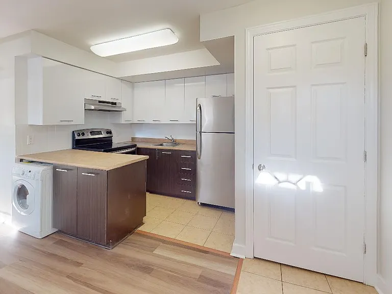 1230 Emperor Ave — Photo 8