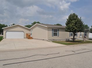 W6969 Shorewood, Fond Du Lac, WI 54937