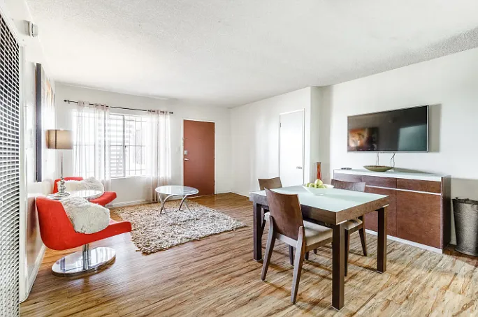 2618 Ellendale Pl. — Photo 43