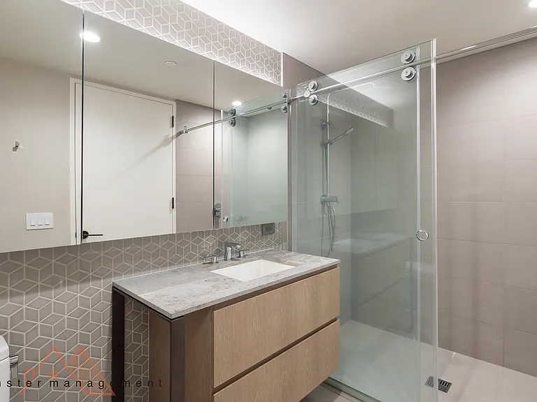 1000 Auahi St #705 — Photo 4
