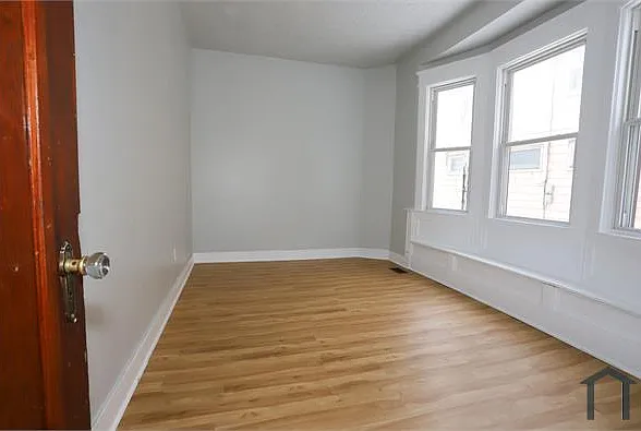 5611 Fleet Ave — Photo 12