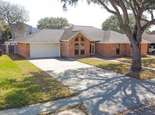 308 Kelly Dr, Victoria, TX 77904